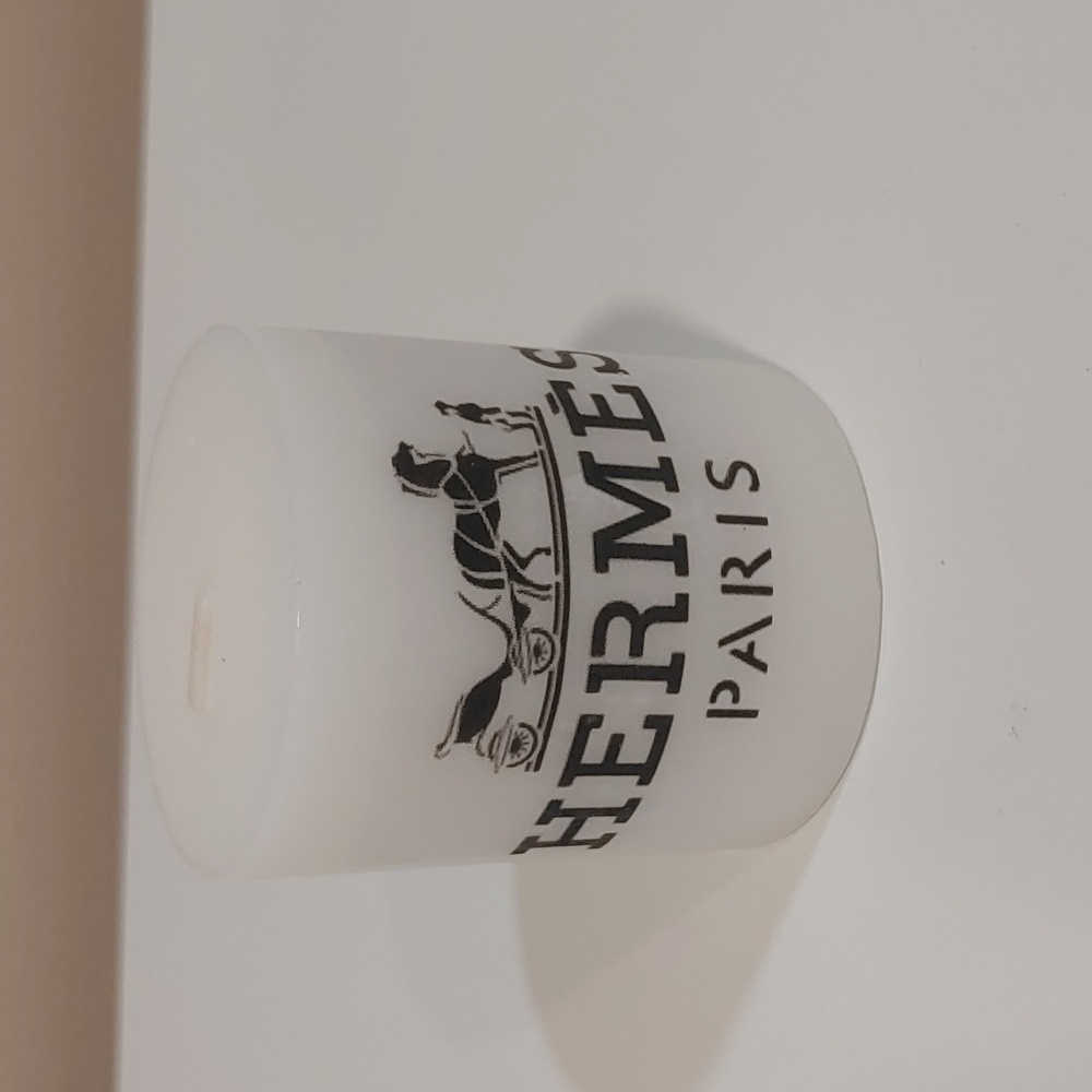 CANDLE W / HOLDER